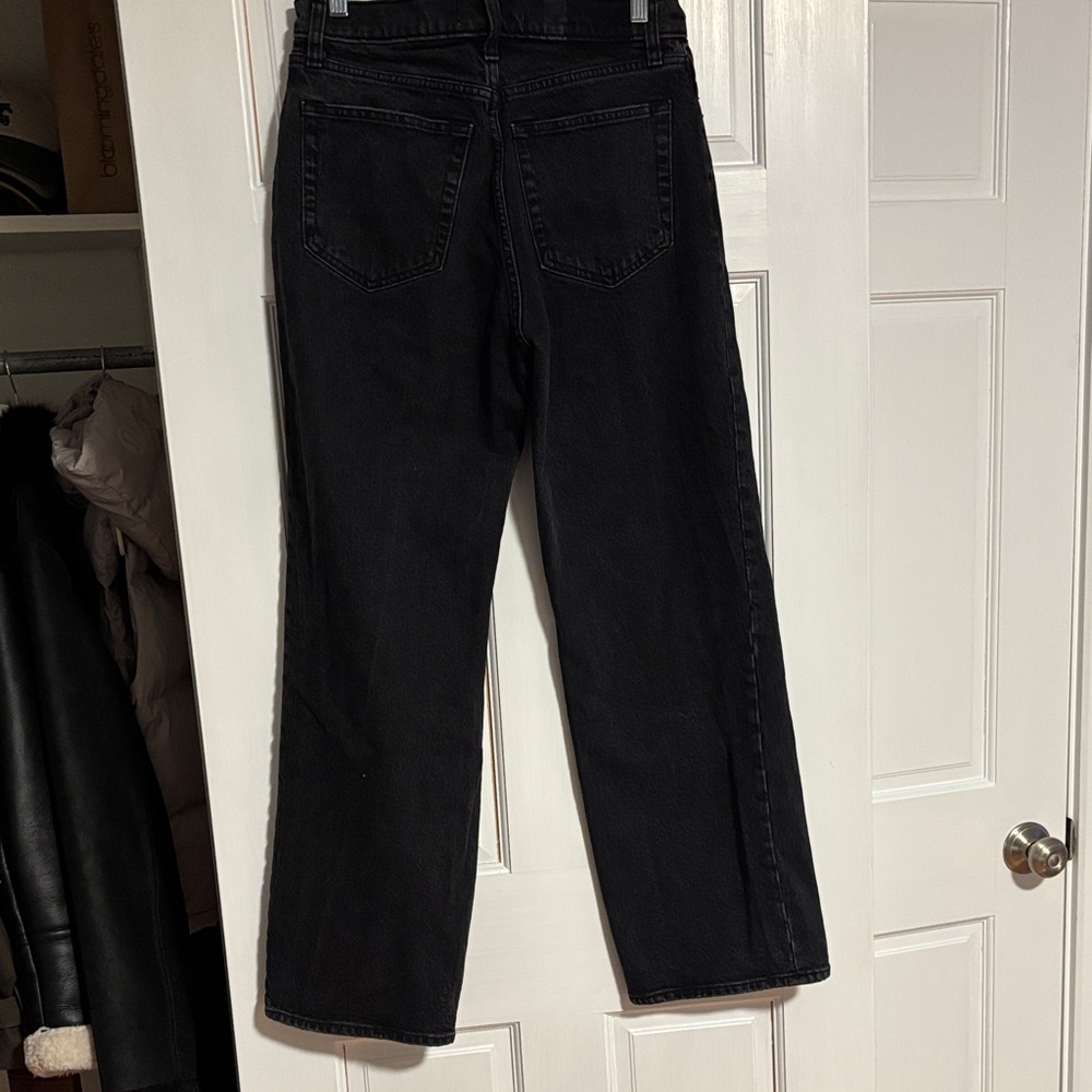 Abercrombie 90’s High Rise Relaxed Jeans - Picture 3 of 3